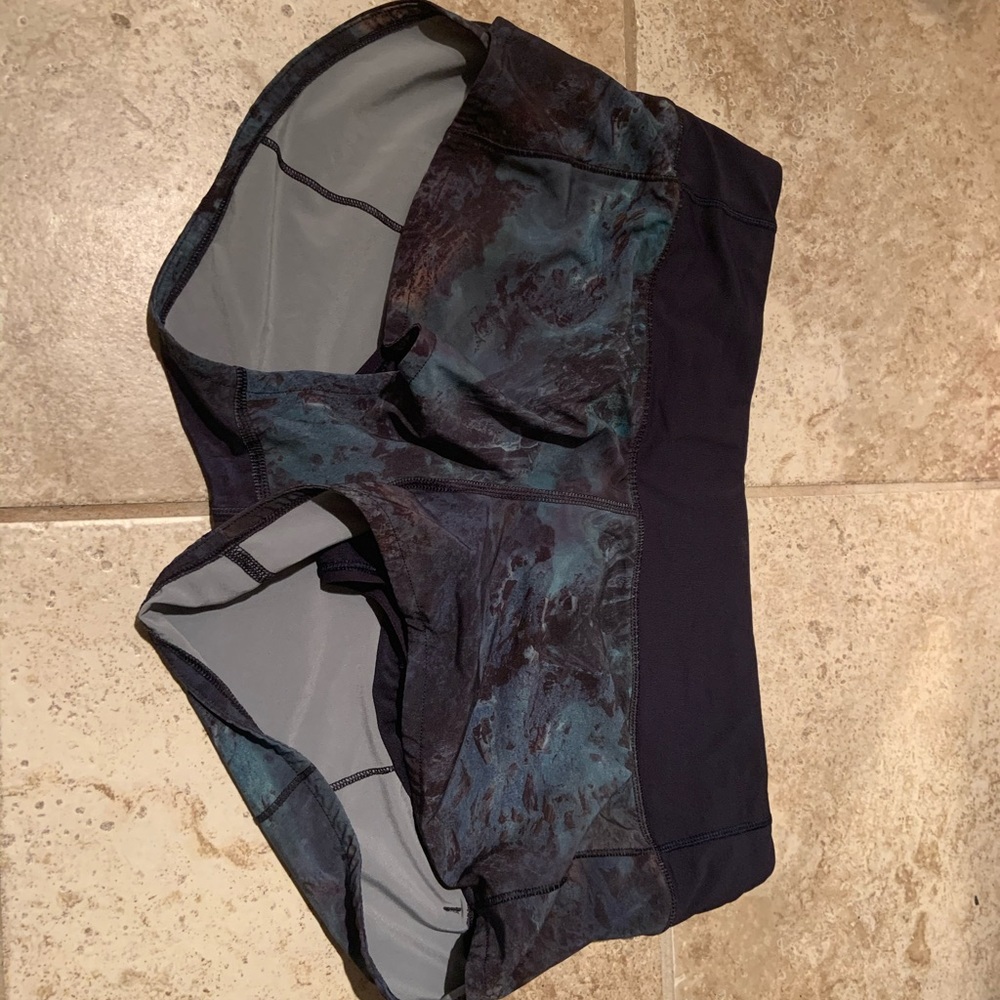 Lululemon Speed Short size 6